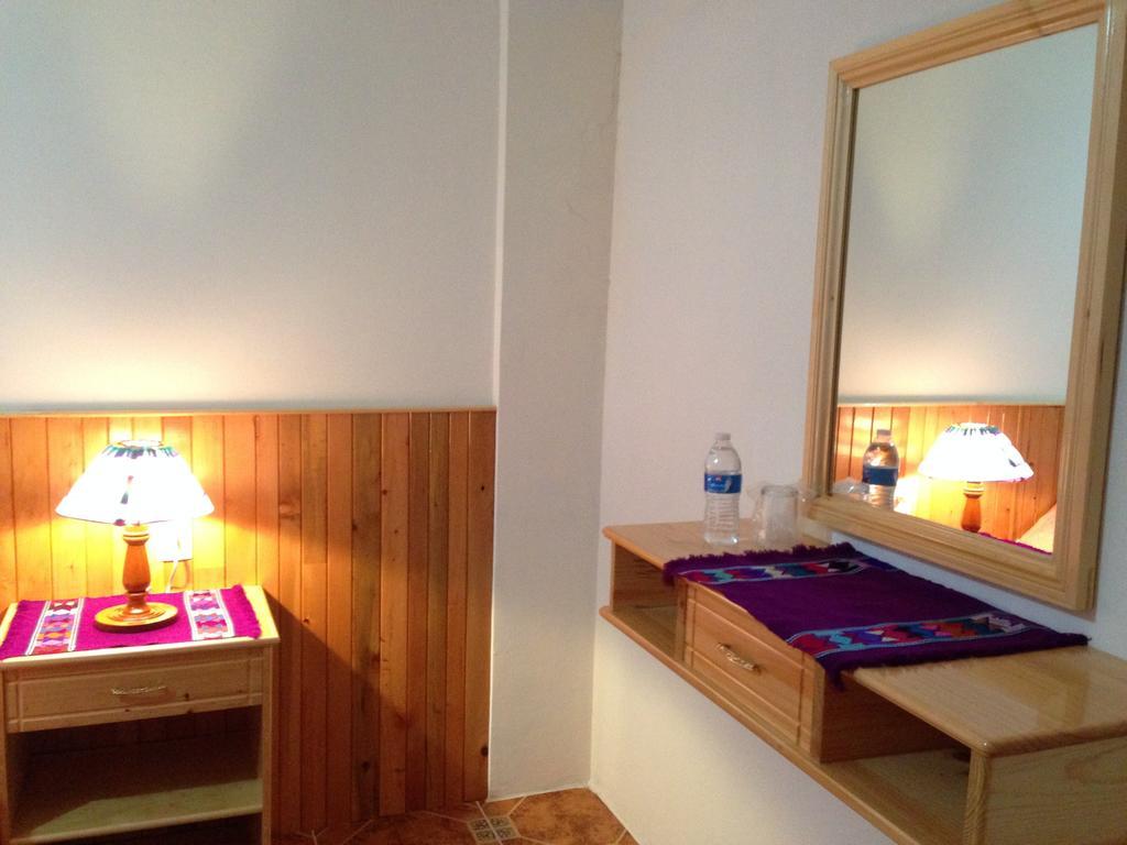 Hotel Posada Las Rosas San Cristóbal de Las Casas Szoba fotó